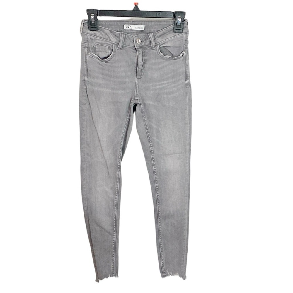 Zara mouse grey distressed shark bite hem skinny jeans jewel button size 2